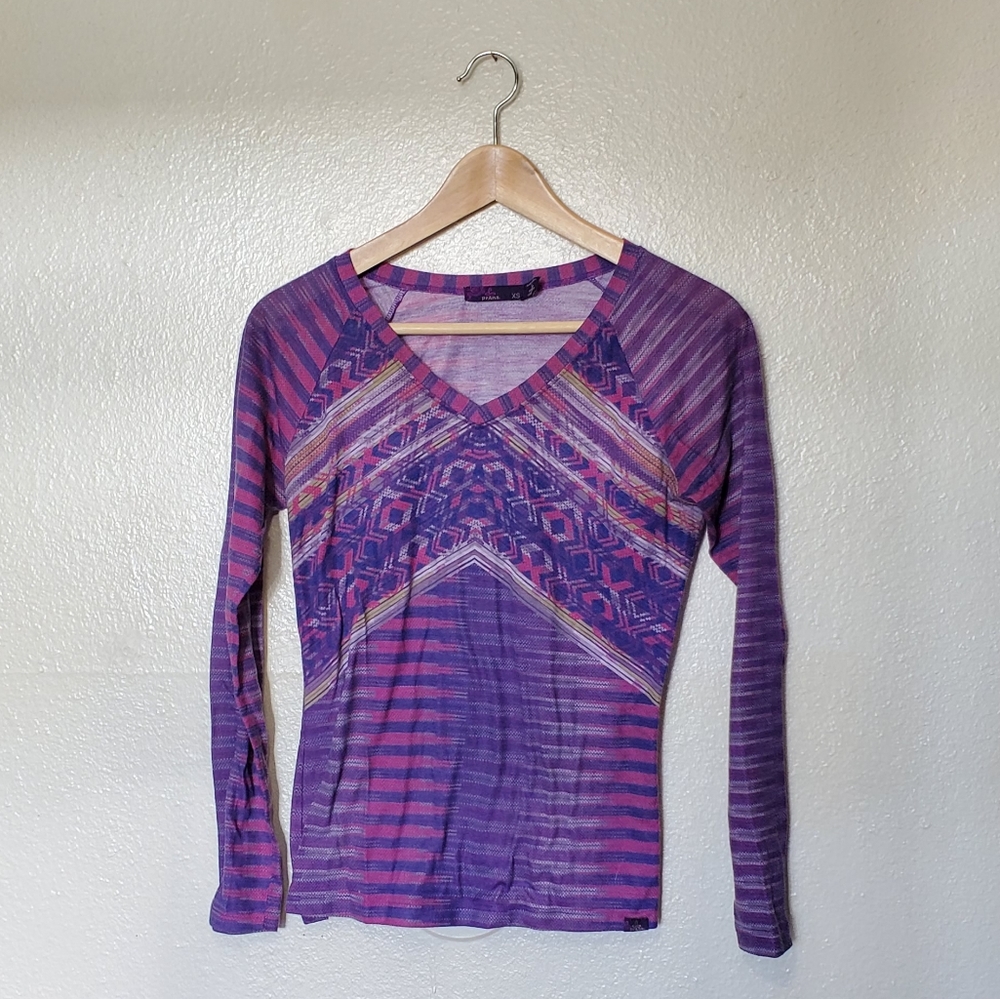 PrAna Long Sleeve Baseball Shirt in Purple Amethyst Geometric Geo Print Women's